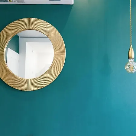 And - Apartment *
