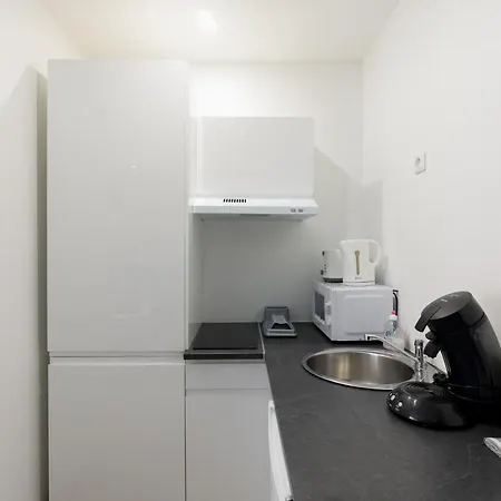 And - Apartment *